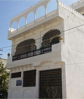 Rajasthani haveli hotel